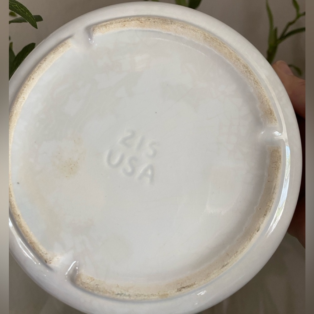 Vintage USA Rare Unique Pottery Covered Dish Leaf Design Gold Trim - Picture 12 of 16